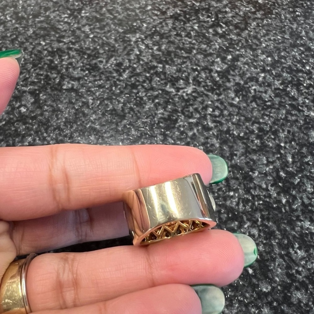 Wide band solid gold natural diamond ring - Picture 4 of 10